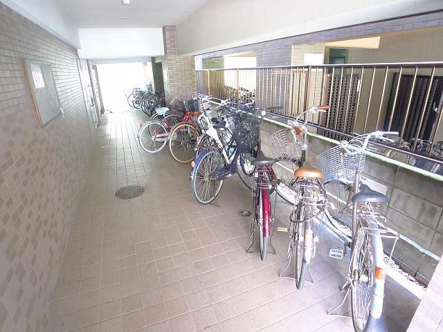 エクセレント綾瀬の外観写真
