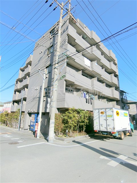建物外観　2003年11月築　RC鉄筋コンクリート造地上6階建て総戸数