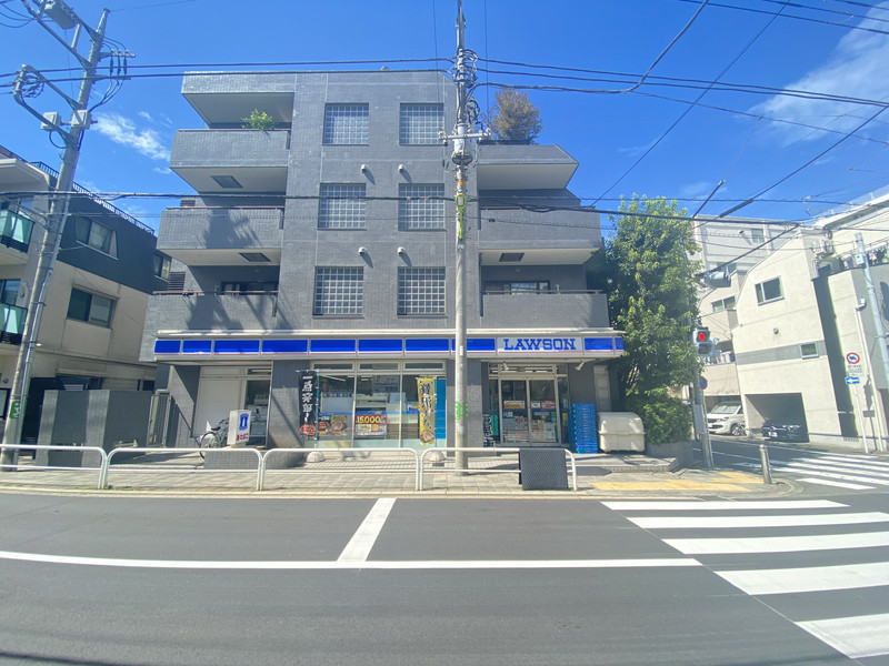 コンビニ　ローソン下馬4丁目店（コンビニ）まで113m