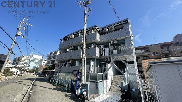 建物外観　居住者専用のごみ置き場があります♪