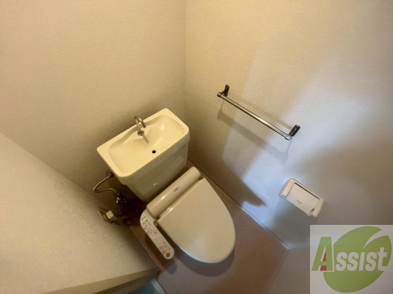 トイレ　トイレです。ウォシュレット付を探している方、おすすめです。