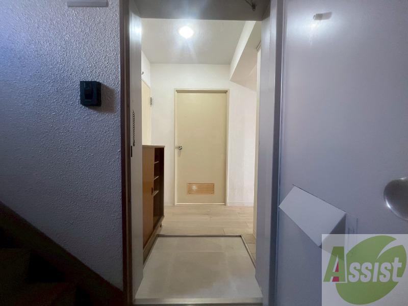 玄関　玄関にはシューズボックスもあって便利そう！