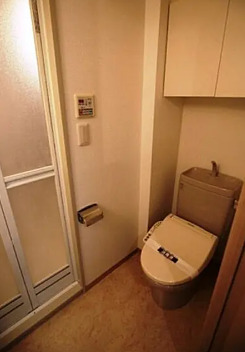 トイレ　別部屋の画像を使用しております。