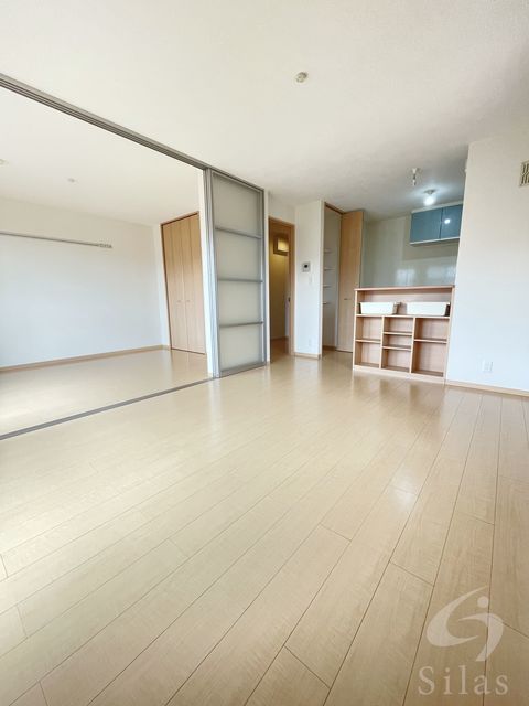 プランドールソフィアA棟の居間写真