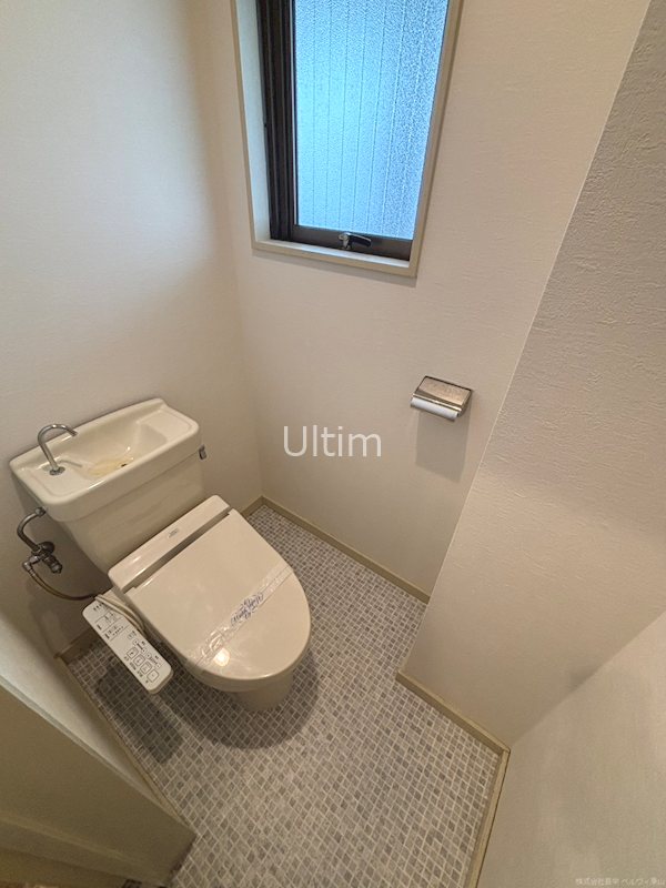 トイレ　※他のお部屋です、ご参考までに