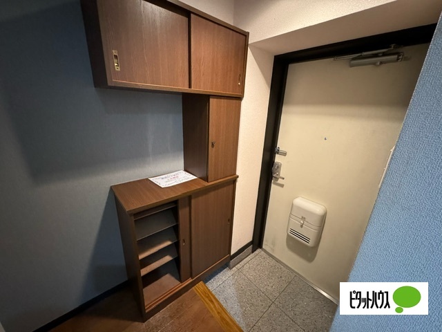 グランメール呼続の玄関写真