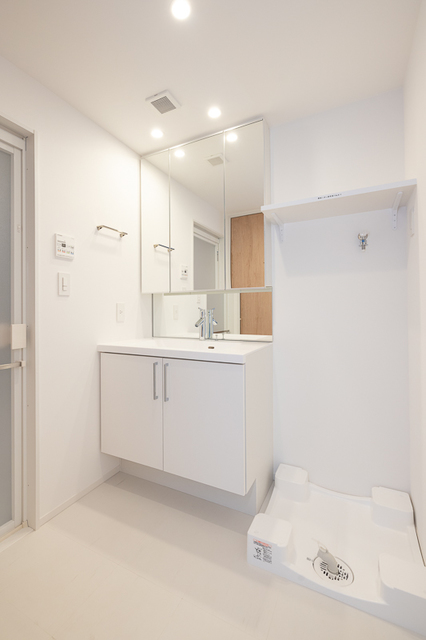 洗面設備　※写真は同タイプ住戸です。