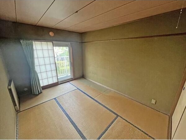 小田急小田原線 愛甲石田駅 徒歩47分 5階建 築47年の内装写真
