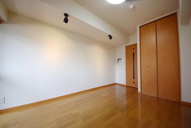 その他　★ダウンライト付きでおしゃれなお部屋★