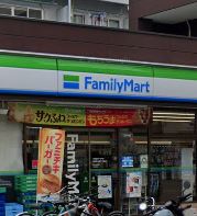 コンビニ　ファミリーマート 中野弥生町二丁目店（コンビニ）まで99m