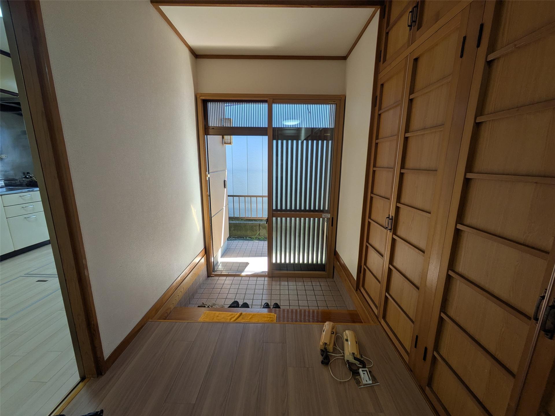 新白河二丁目戸建の玄関写真