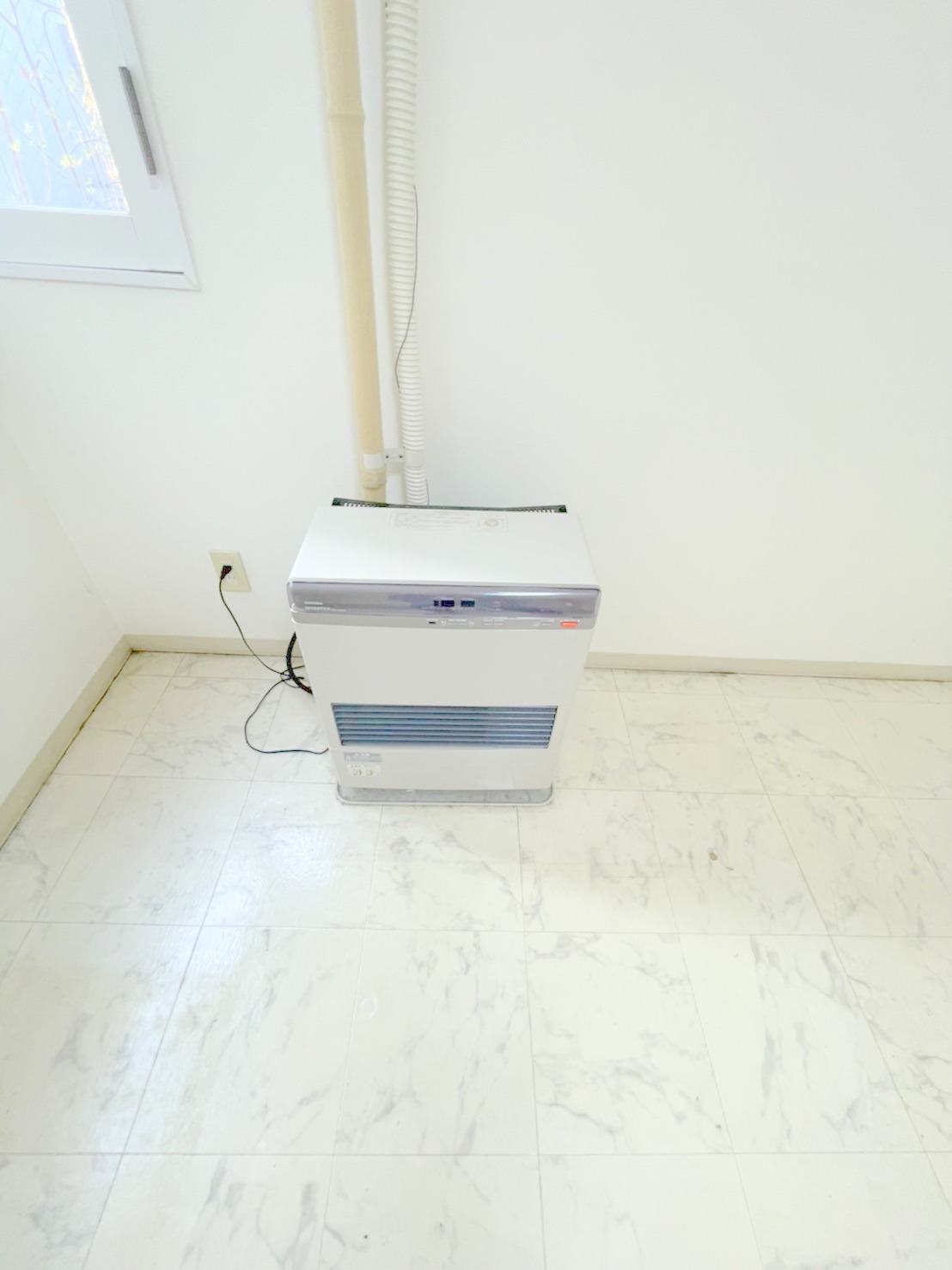 その他　経済的な灯油ＦＦ暖房です！