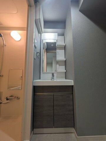 洗面設備　使いやすい洗面所です