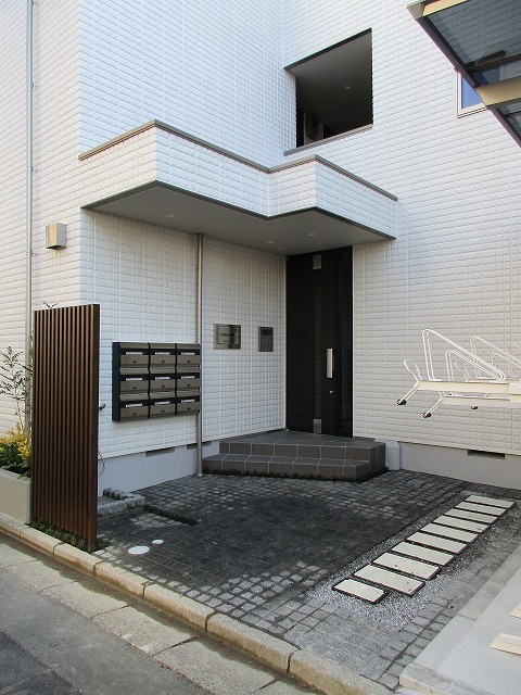 エントランス　★オートロック共用玄関★