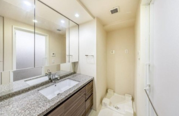 ＪＲ山手線 駒込駅 徒歩8分 14階建 築12年の内装写真