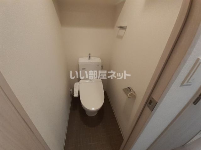 プレサンス兵庫駅前のトイレ写真