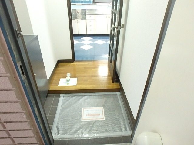 玄関　図面と現状に相違がある場合には現状を優先