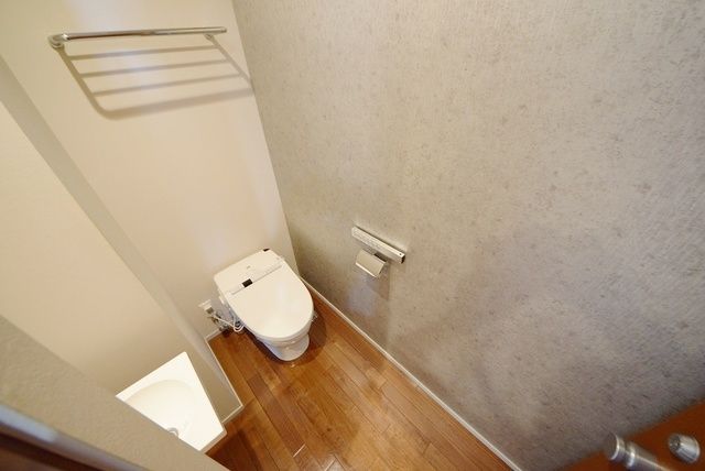 トイレ　同じタイプの別部屋写真