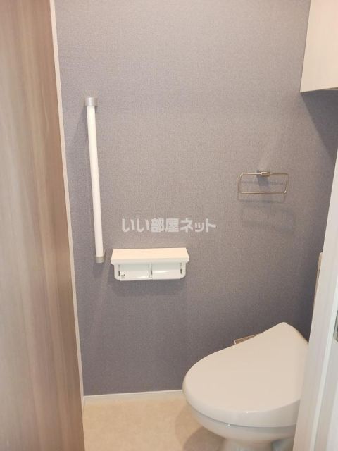 東武伊勢崎線 花崎駅 徒歩24分 2階建 築2年のトイレ写真