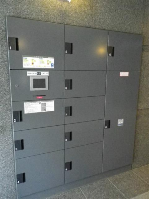 ロビー　■集合ポスト■宅配ＢＯＸ■常時ゴミ出し可能■駐輪場