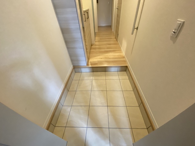 玄関　同型タイプ