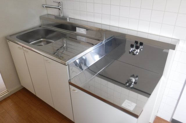 キッチン　他のお部屋の参考写真となります。