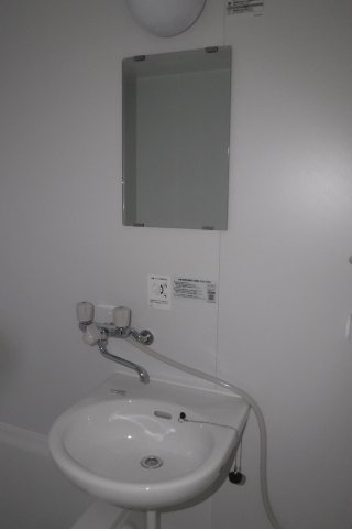 洗面設備　他のお部屋の参考写真となります。