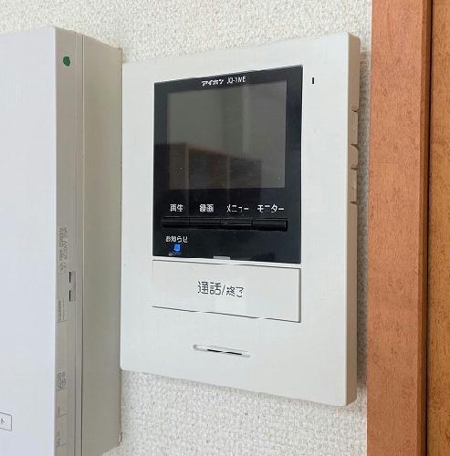 セキュリティ　モニター付きインターホン