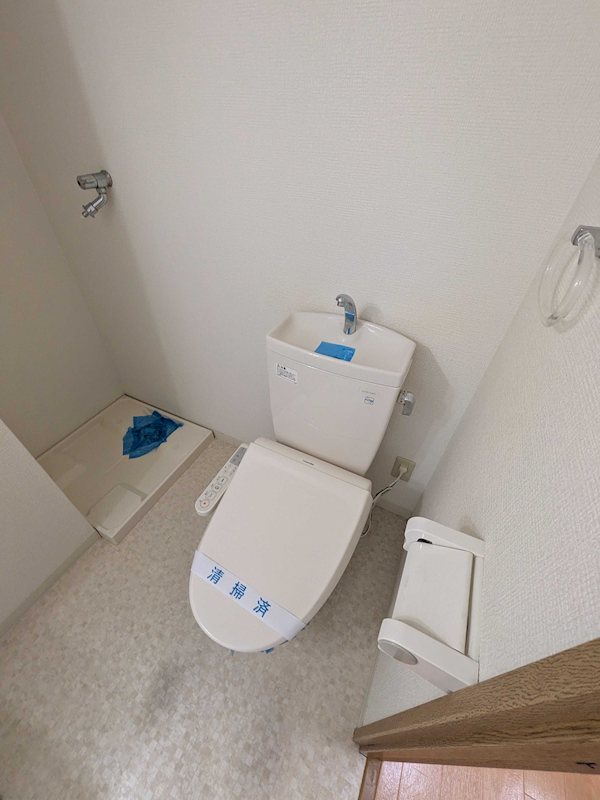 京成本線 お花茶屋駅 徒歩8分 8階建 築24年のトイレ写真
