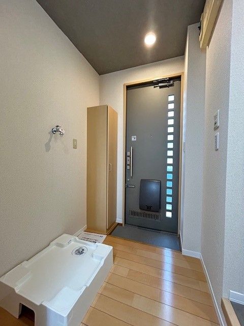 カーサ彩峰A・Bの玄関写真