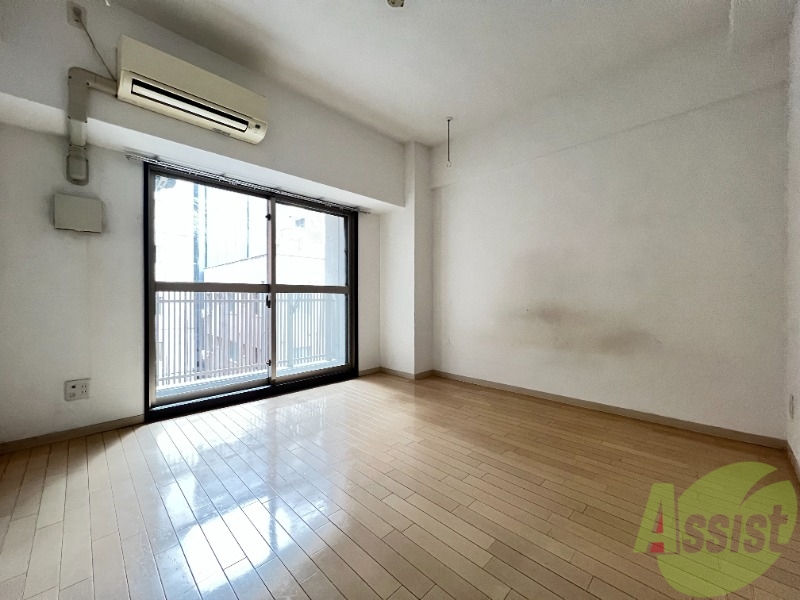居室・リビング　家具配置のしやすいお部屋です
