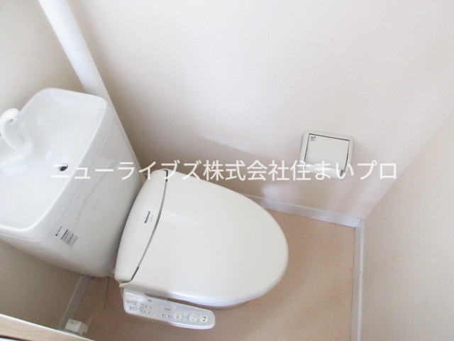 岡林ビルのトイレ写真