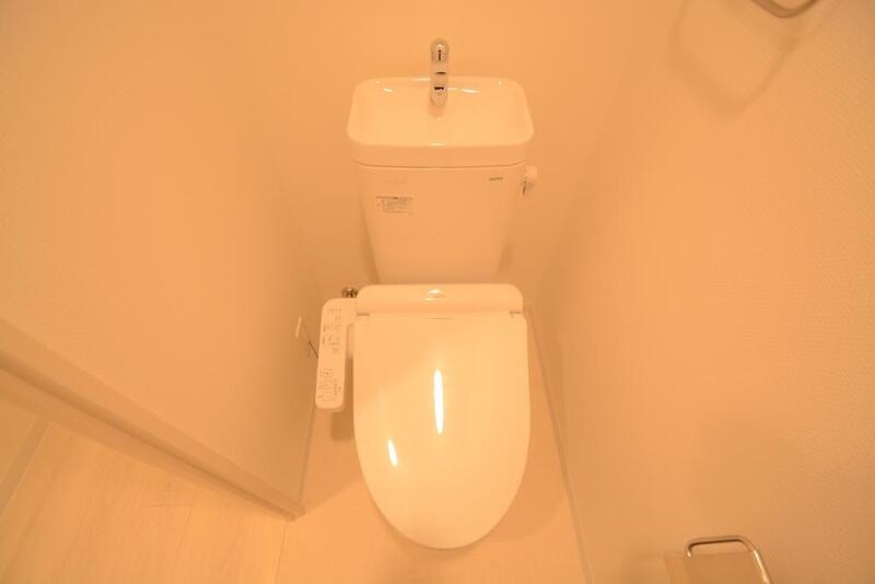 トイレ　ウォシュレット付いてます