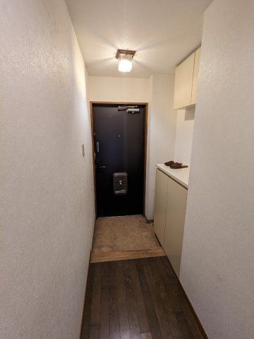 玄関　別タイプ部屋　参考写真です