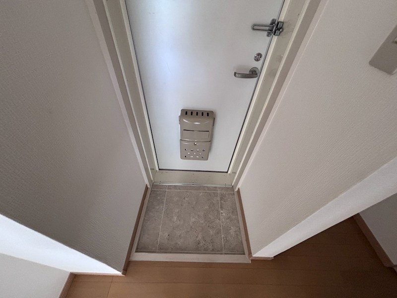 玄関　現況優先