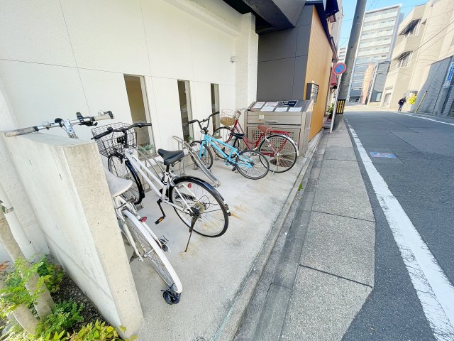 地下鉄桜通線 桜山駅 徒歩2分 4階建 築51年の外観写真
