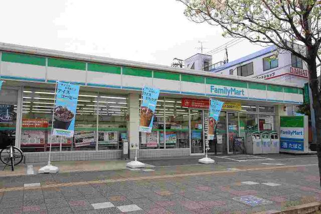コンビニ　ファミリーマート 名古屋浅間町店（コンビニ）まで359m
