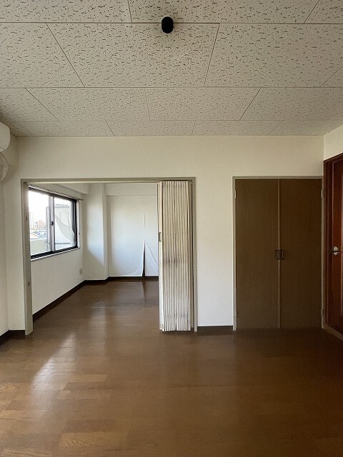 その他部屋・スペース　※別室同じ間取りの写真。現況を優先します。
