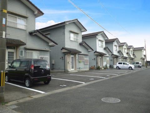 建物外観　外観写真（昼）