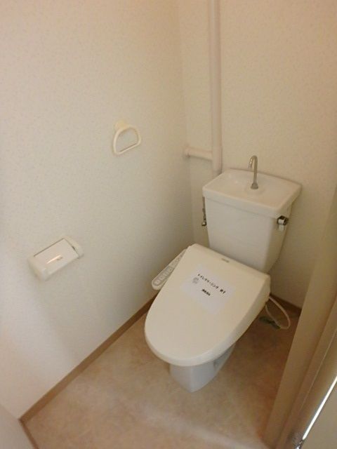 トイレ　トイレもきれいです