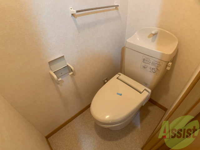 トイレ　トイレは、清潔感があり安心して使用できます。
