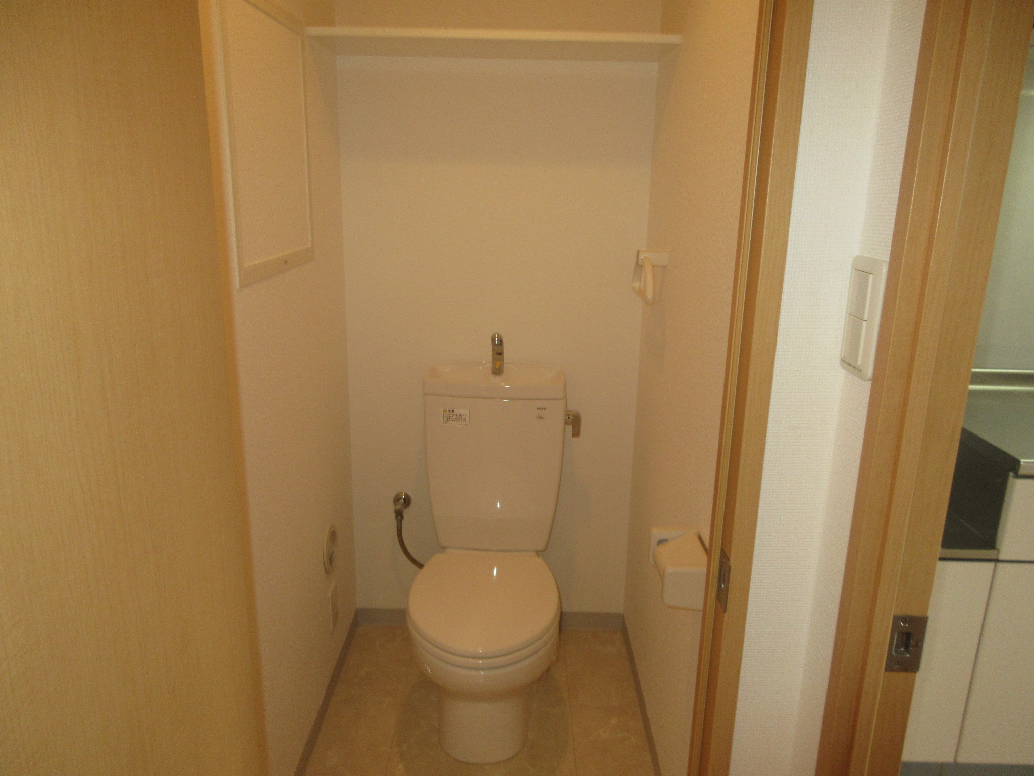 ＪＲ阪和線 鶴ケ丘駅 徒歩8分 5階建 築20年のトイレ写真