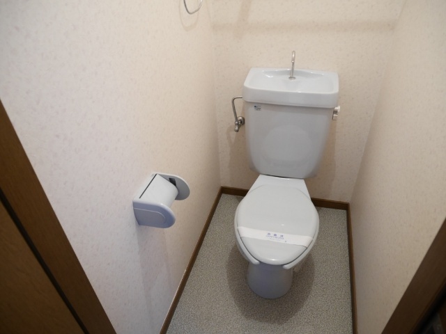 エクセルIのトイレ写真