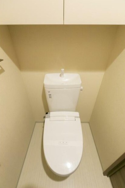 トイレ　※別部屋の参考写真です。