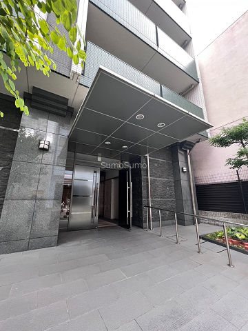 クリスタルグランツ北堀江の外観写真