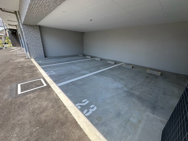 駐車場　詳細は、RISUMO江坂本店までお問合せください♪