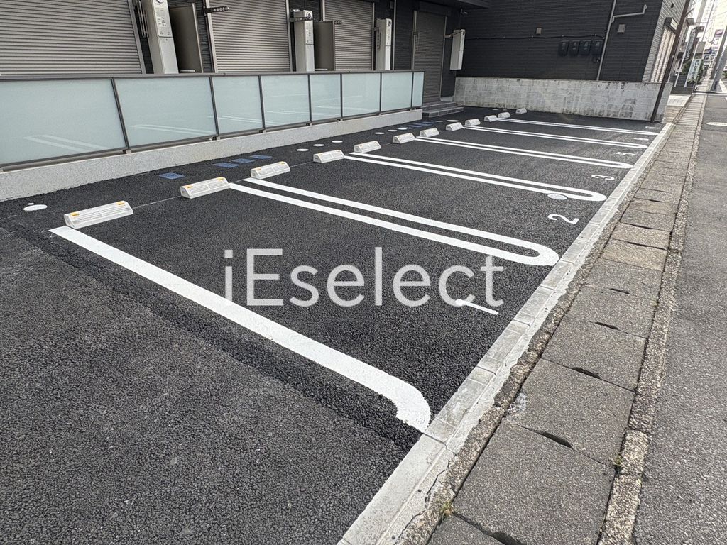 駐車場　駐車場もございます