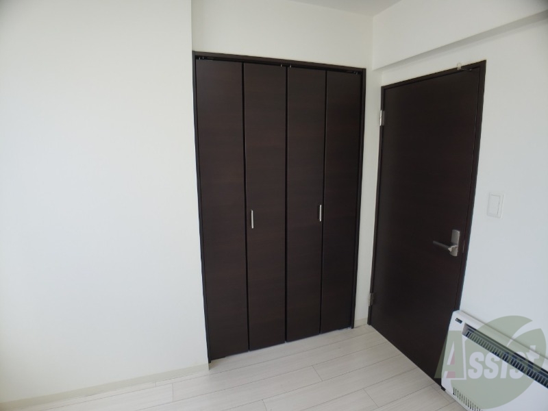 収納　寝室の収納です。部屋がすっきり片付きます。