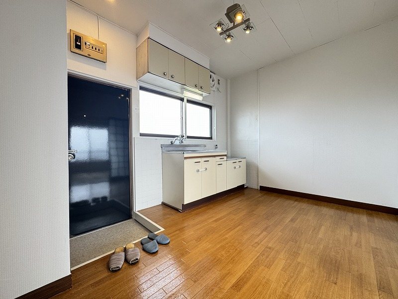 居室・リビング　別部屋の写真使用