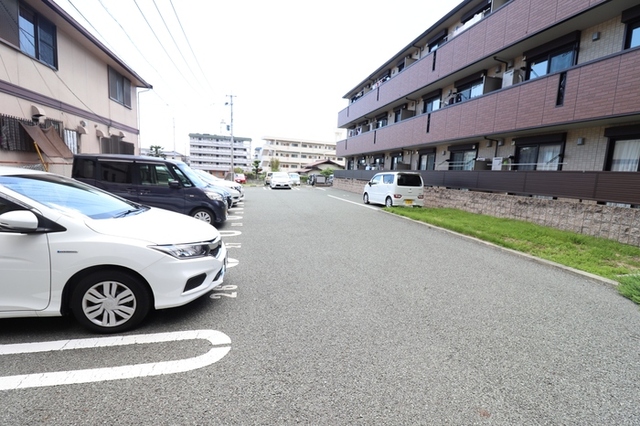 駐車場　駐車場